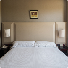 Hotels & Restaurants